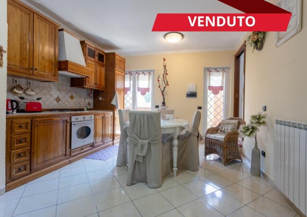 appartamento in vendita a Roma in zona Castel di Leva