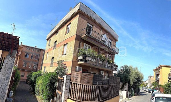appartamento in vendita a Roma in zona Vitinia