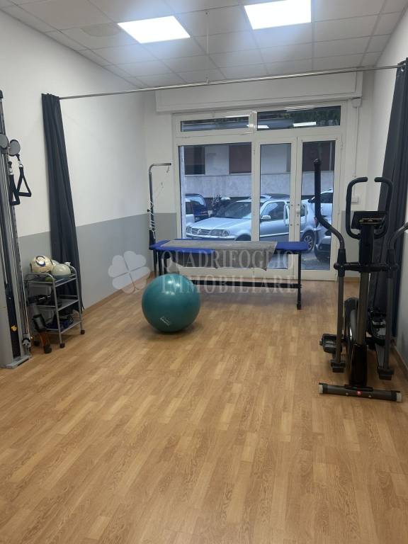 negozio in vendita a Roma in zona Prenestino-Labicano
