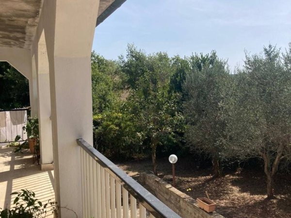 casa indipendente in vendita a Roma in zona Trigoria