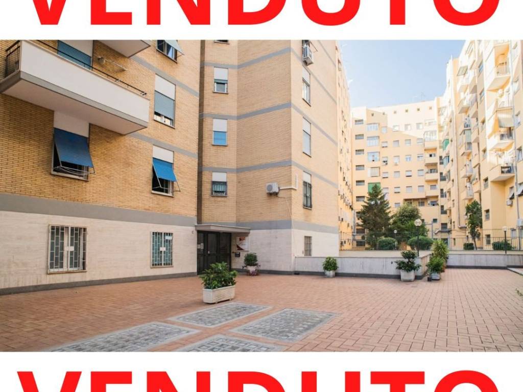 appartamento in vendita a Roma in zona Don Bosco