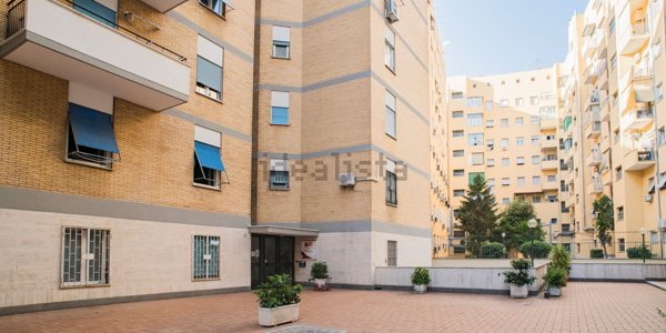 appartamento in vendita a Roma in zona Don Bosco