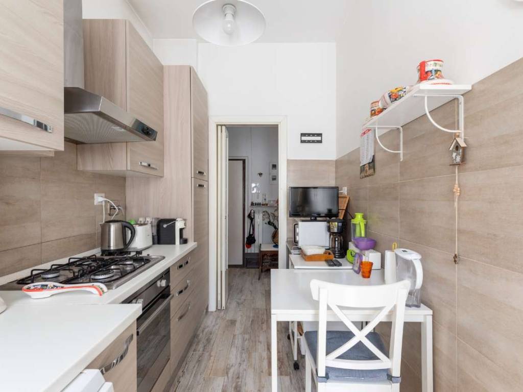 appartamento in vendita a Roma in zona Tuscolano