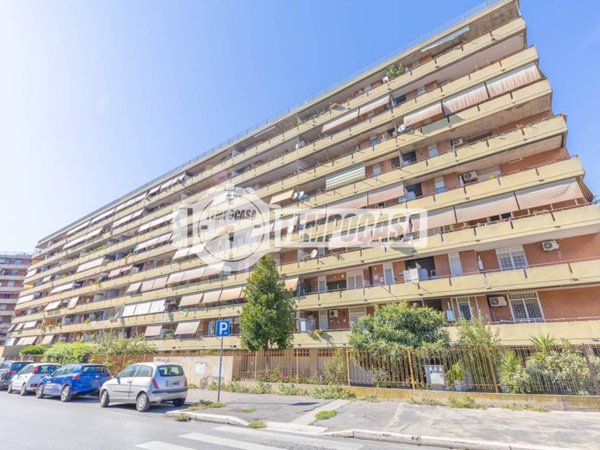 appartamento in vendita a Roma in zona Cinecittà
