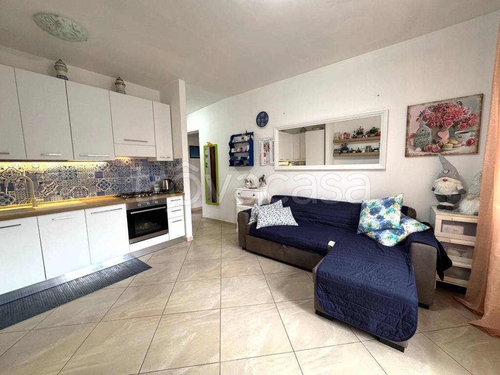 appartamento in vendita a Roma in zona Ostia