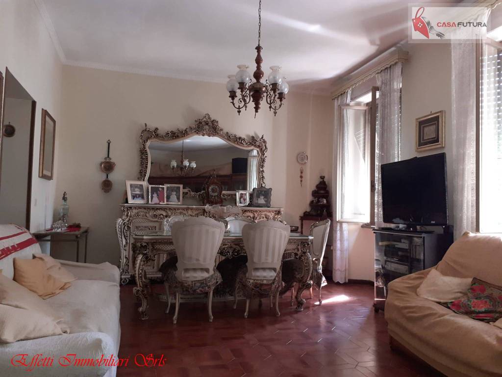 appartamento in vendita a Roma in zona Ostiense