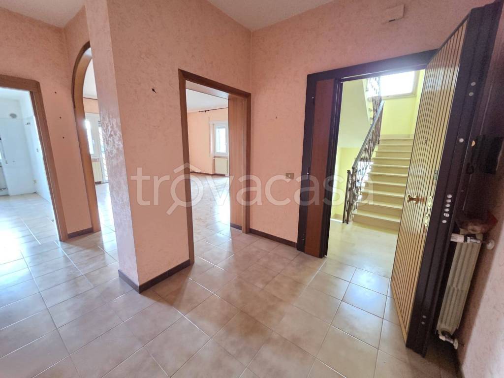 appartamento in vendita a Roma in zona Dragona/Bagnoletto