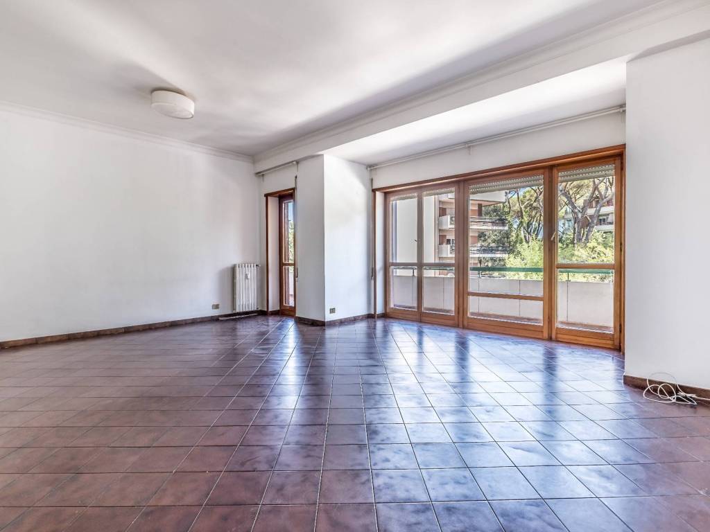 appartamento in vendita a Roma in zona Mostacciano