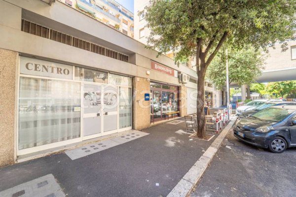 appartamento in vendita a Roma in zona Ostiense