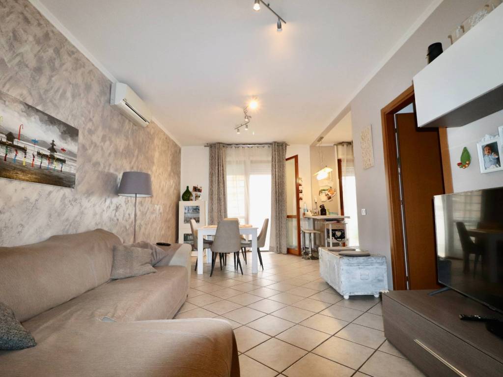 appartamento in vendita a Roma in zona Massimina/Casal Lumbroso
