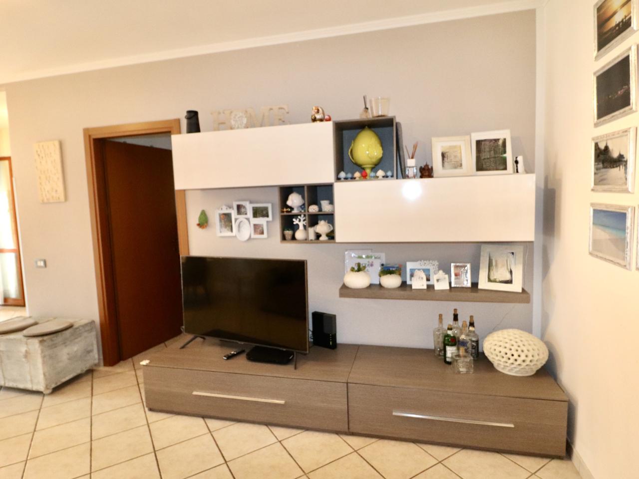 appartamento in vendita a Roma in zona Massimina/Casal Lumbroso