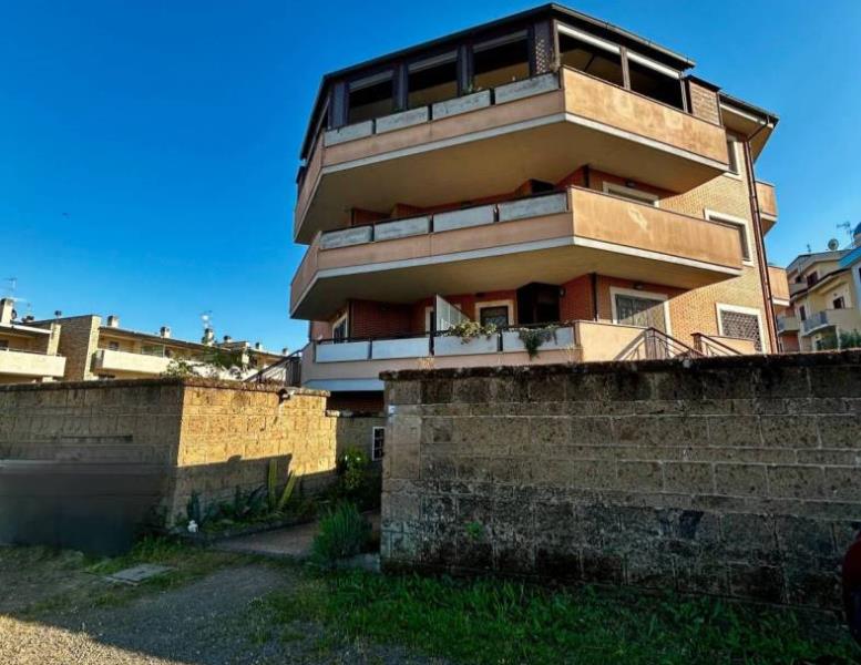 appartamento in vendita a Roma in zona Trigoria