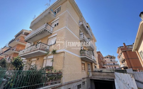 appartamento in vendita a Roma in zona Palmarola