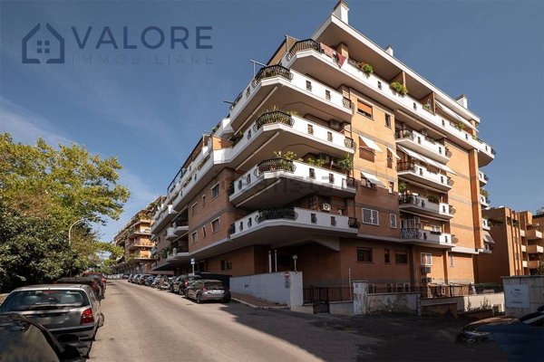 appartamento in vendita a Roma in zona Monte Sacro/Talenti
