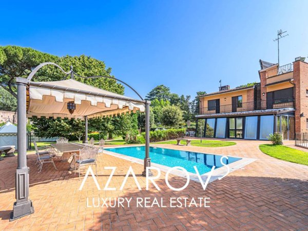 casa indipendente in vendita a Roma in zona Celio