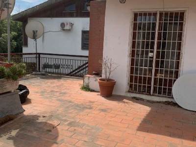 intera palazzina in vendita a Roma in zona Ardeatino