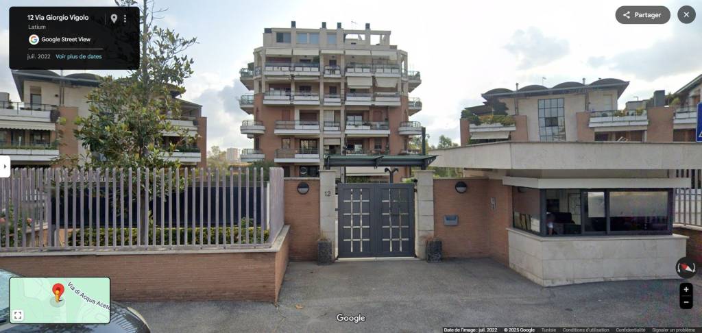 appartamento in vendita a Roma in zona Ostiense