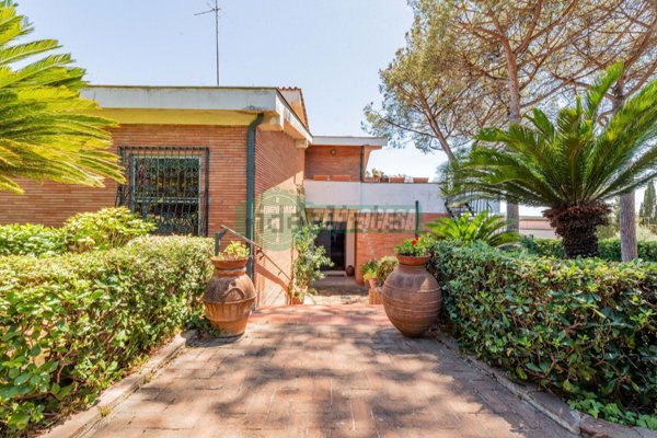 casa indipendente in vendita a Roma in zona Tre Pini - Poggio dei Fiori