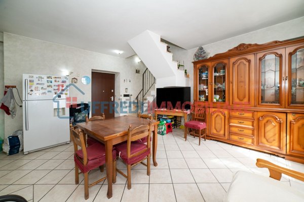 appartamento in vendita a Roma in zona Tor Bella Monaca