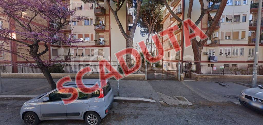 appartamento in vendita a Roma in zona Ostia