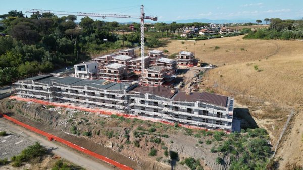 pentavano in vendita a Roma in zona Grottarossa