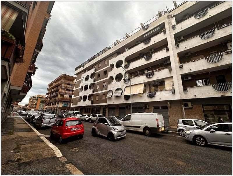 appartamento in vendita a Roma in zona Ostia