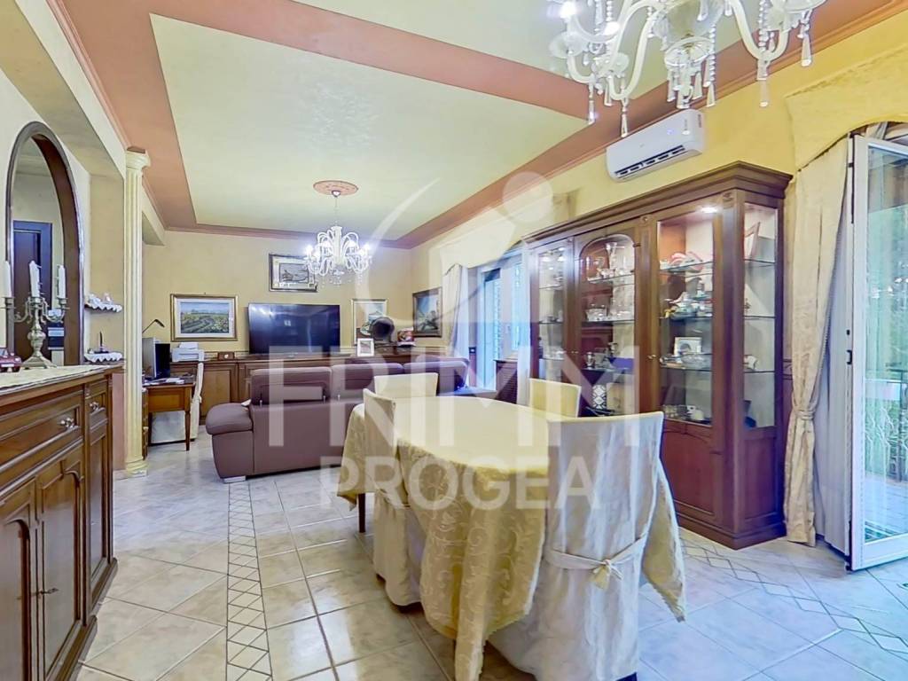 appartamento in vendita a Roma in zona Tor Bella Monaca