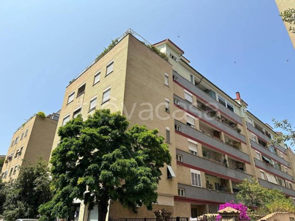 appartamento in vendita a Roma in zona Ostia