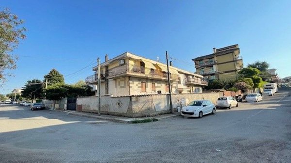 appartamento in vendita a Roma in zona Finocchio