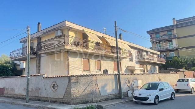 appartamento in vendita a Roma in zona Finocchio