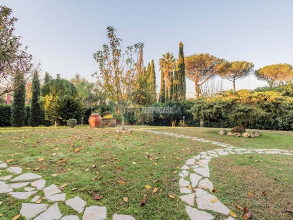 appartamento in vendita a Roma in zona Castel di Leva