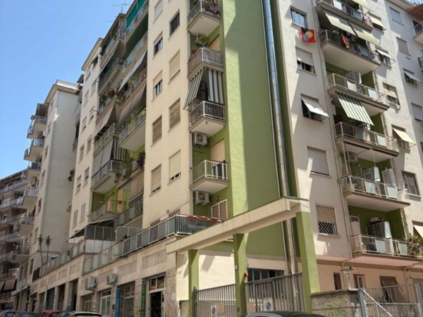 appartamento in vendita a Roma in zona Tuscolano