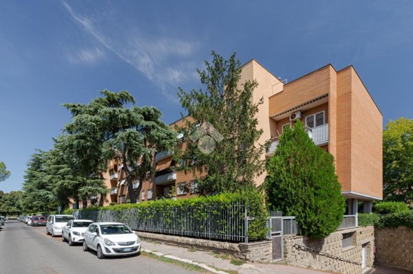 appartamento in vendita a Roma in zona Prenestino-Labicano