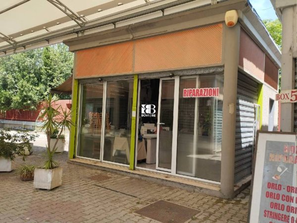 negozio in vendita a Roma in zona Giuliano Dalmata