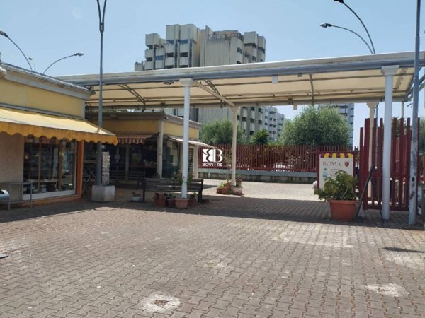 negozio in vendita a Roma in zona Giuliano Dalmata