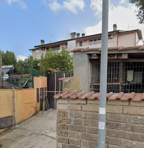 appartamento in vendita a Roma in zona Colle dei Pini