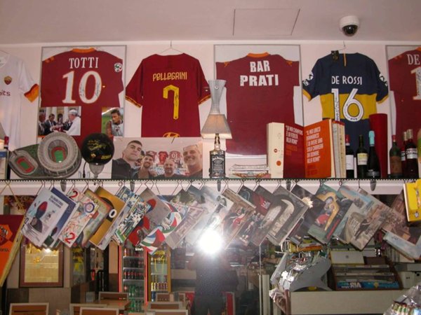 negozio in vendita a Roma in zona Rione Prati