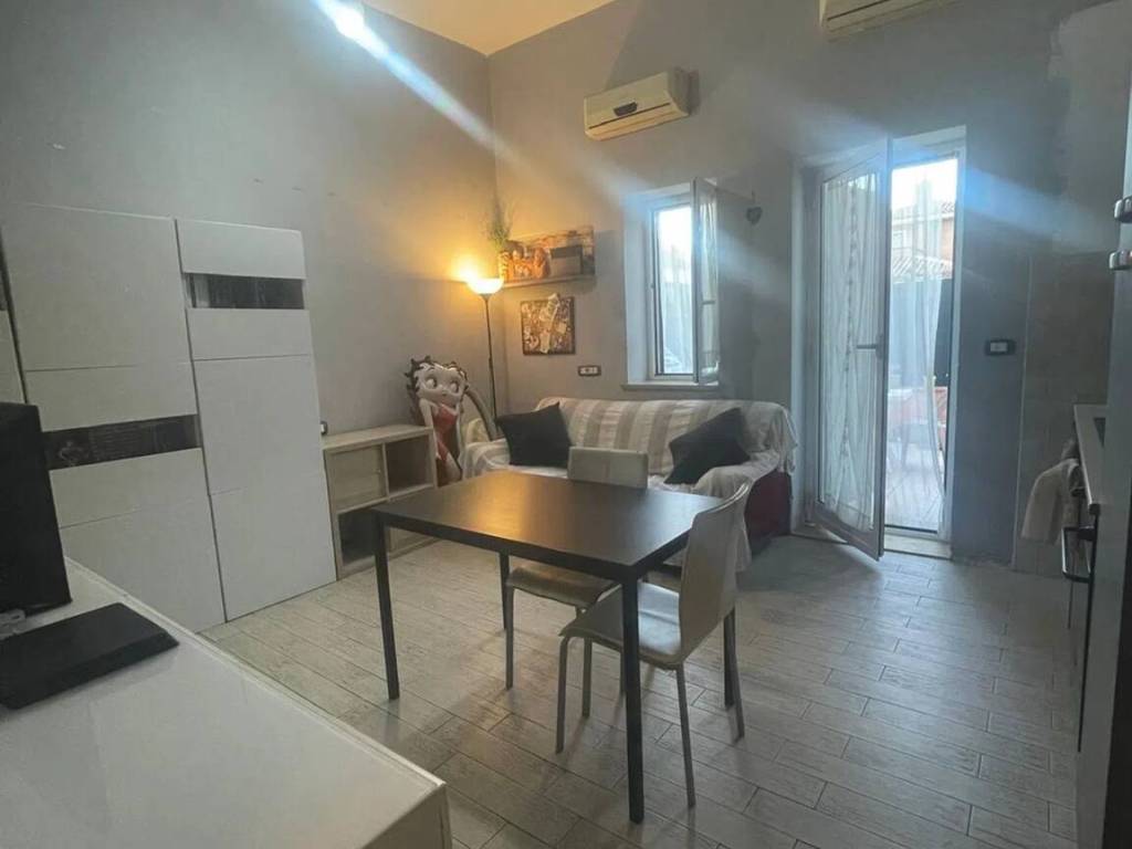 appartamento in vendita a Roma in zona Castelverde