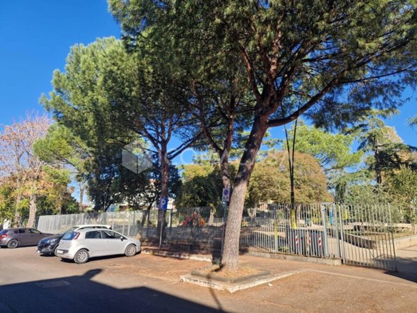 appartamento in vendita a Roma in zona Finocchio