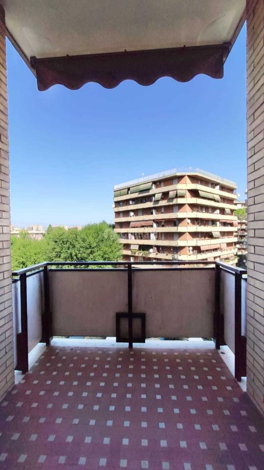 appartamento in vendita a Roma in zona Cinecittà