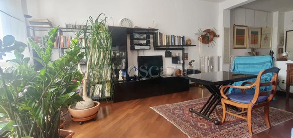 appartamento in vendita a Roma in zona Ardeatino