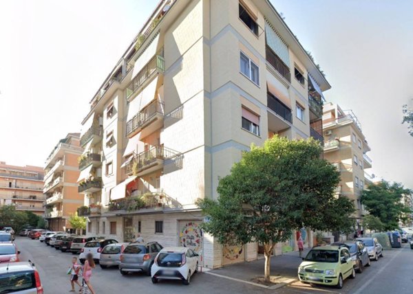 appartamento in vendita a Roma in zona Ostia