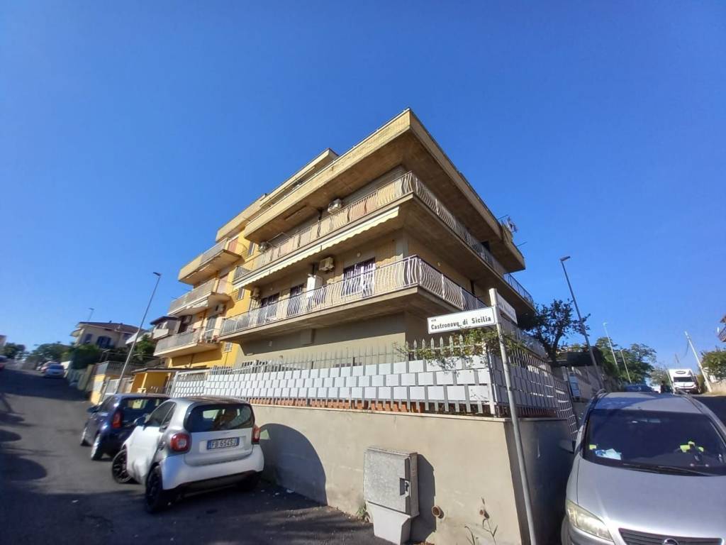 appartamento in vendita a Roma in zona Prenestino-Centocelle