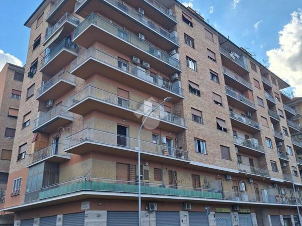 appartamento in vendita a Roma in zona Tuscolano