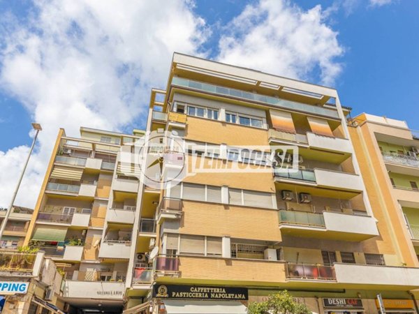 appartamento in vendita a Roma in zona Ostia