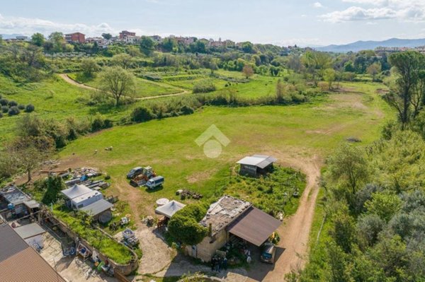 terreno agricolo in vendita a Roma in zona Castelverde