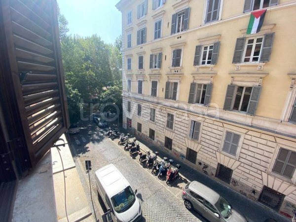 appartamento in vendita a Roma in zona Trastevere