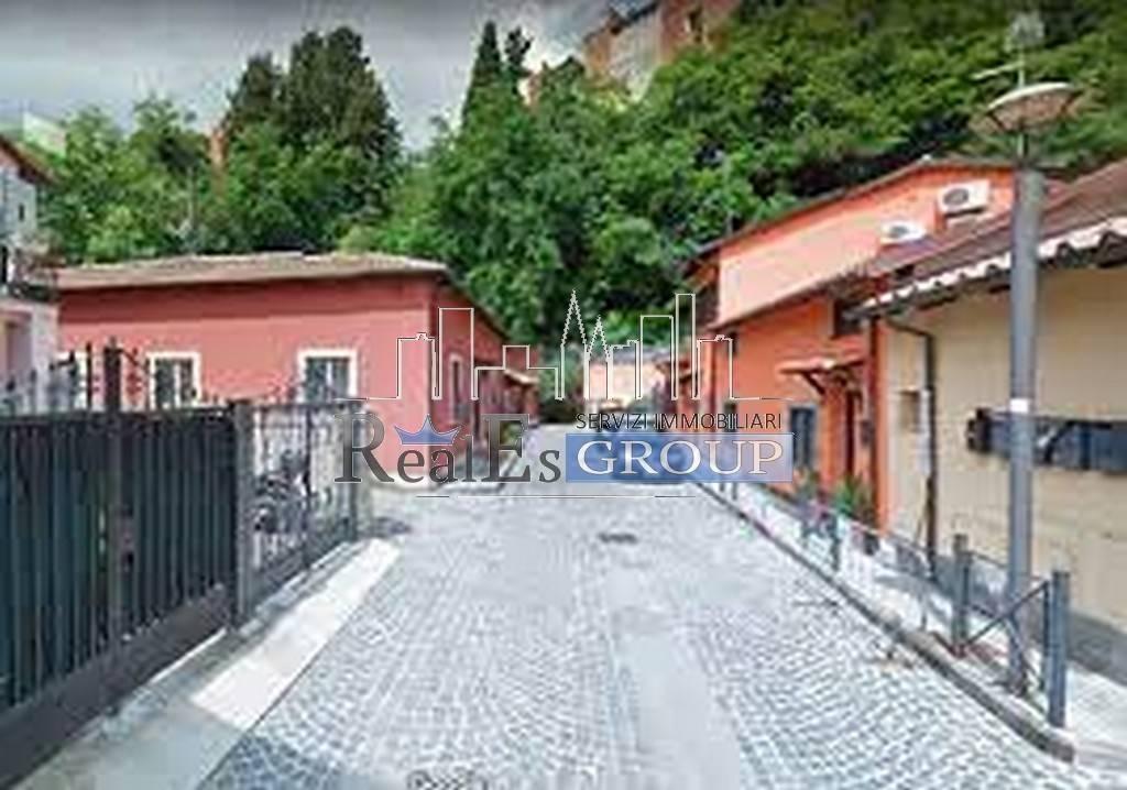 negozio in vendita a Roma in zona Tor di Quinto