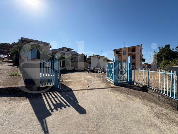 casa indipendente in vendita a Roma in zona Lunghezza