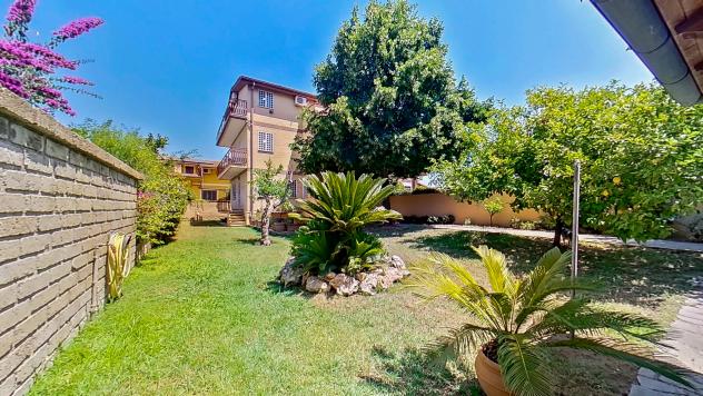 casa indipendente in vendita a Roma in zona Infernetto